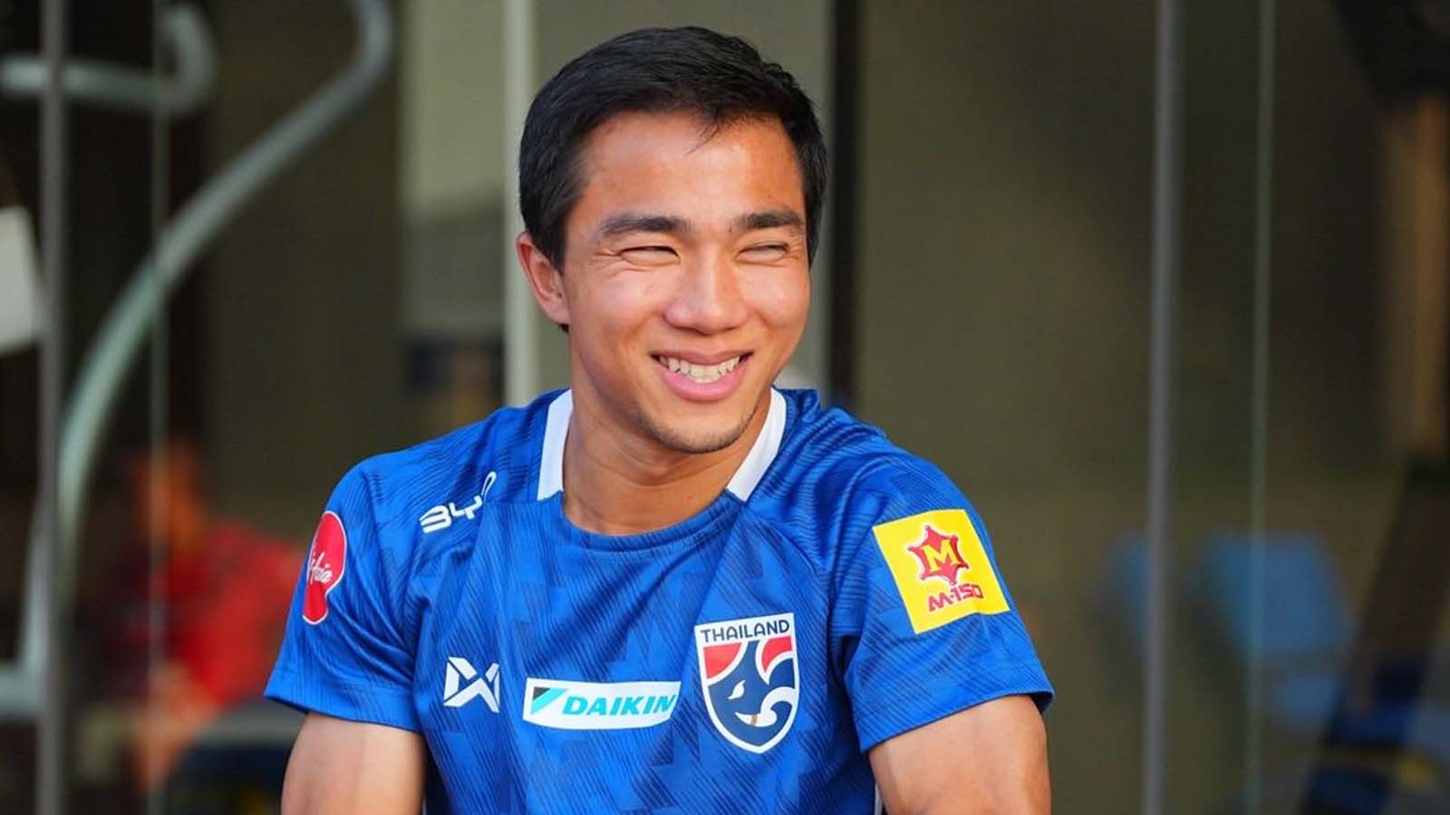 ./backend/uploads/article-img/ชนาธิป ผงาดติดทีมยอดเยี่ยมตลอดกาล ครบรอบ 30 ปี คอนซาโดเล่ ซัปโปโร